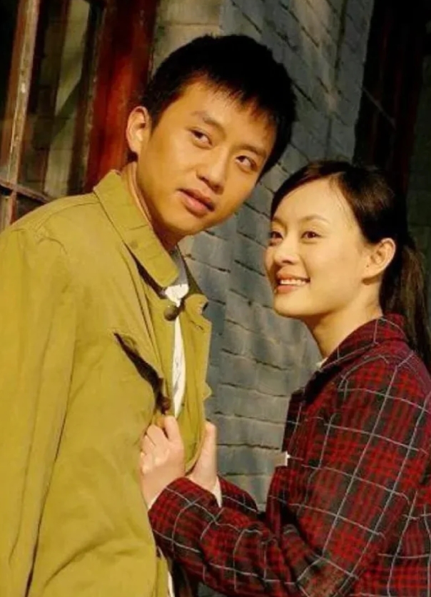 与郝蕾同居3年，邓超为何转身娶孙俪？