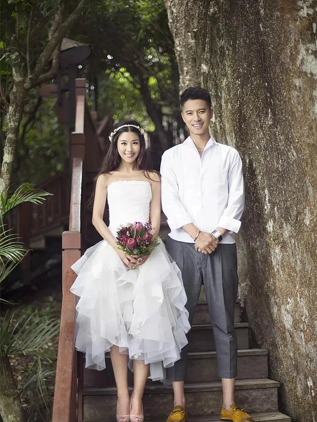 王雷刚和李小萌恋爱，就斥一月工资买项链