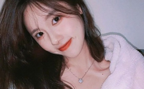 我独自抚养养女成才后，高冷的前妻竟跪着求我复合