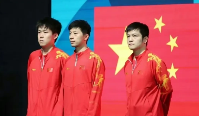 马龙的情商是国乒队里最高的。记者问马龙:“我们都希望看到传奇的继续，你下一个传奇