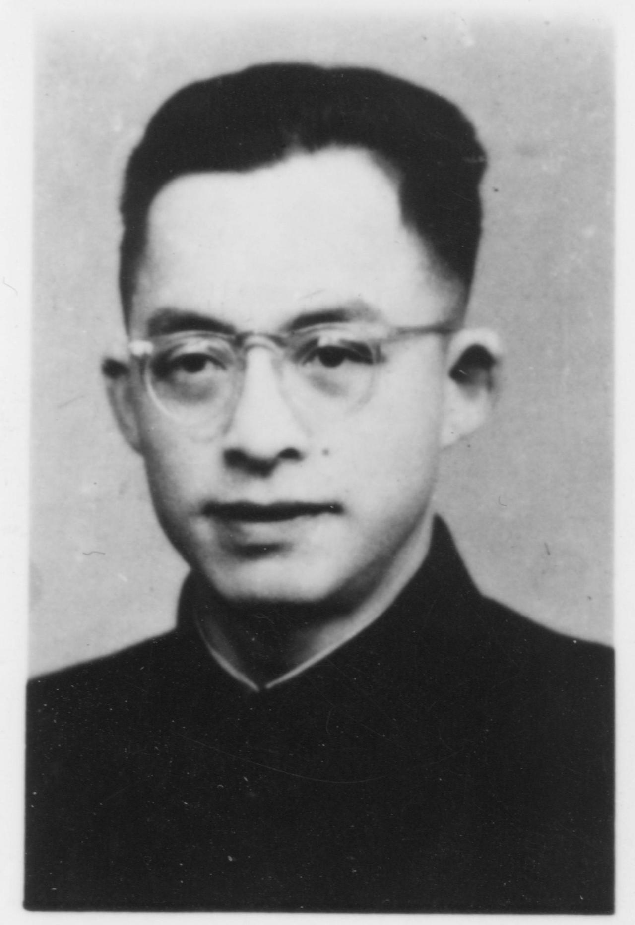 1949年，国民党一师长成了我军俘虏，狱中却提出“无理”要求，“帮我给党中央发一