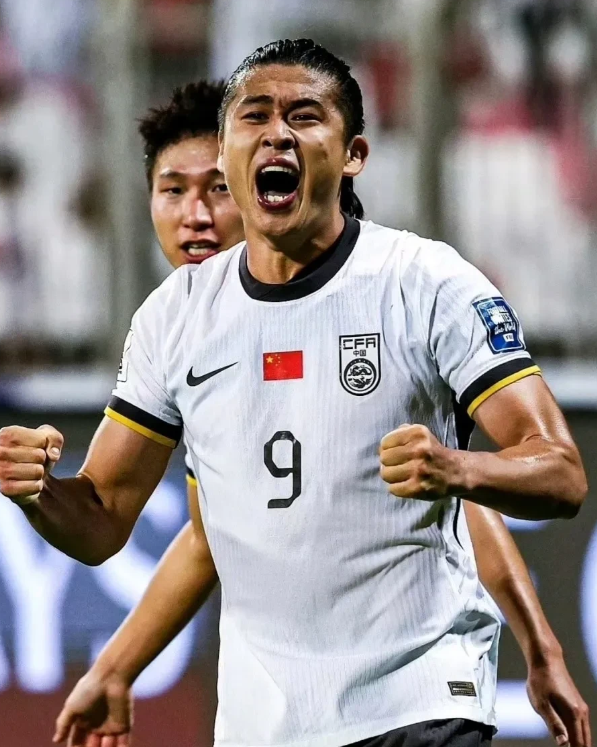 两连胜后国足不要飘！小组第二直接晋级不可能，力争前四才是现实目标！
1、赢了巴林