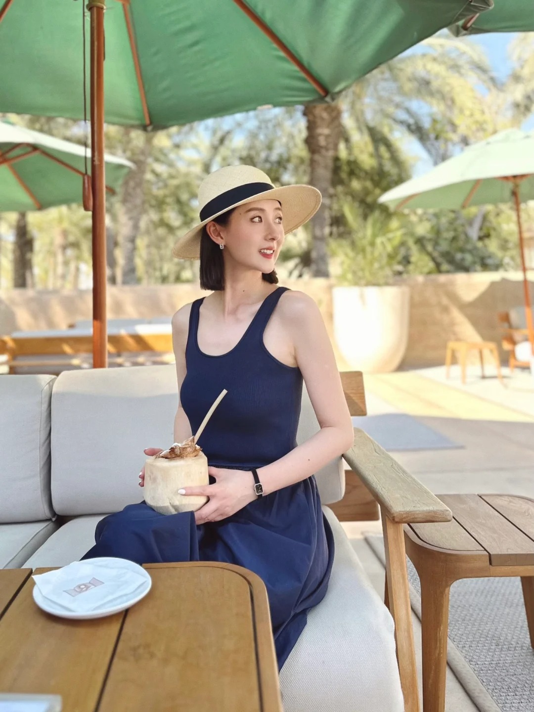 旅行碎片🧩
终于把上个月在🇦🇪的照片库存清一清
瞬间轻松了
哈哈😄