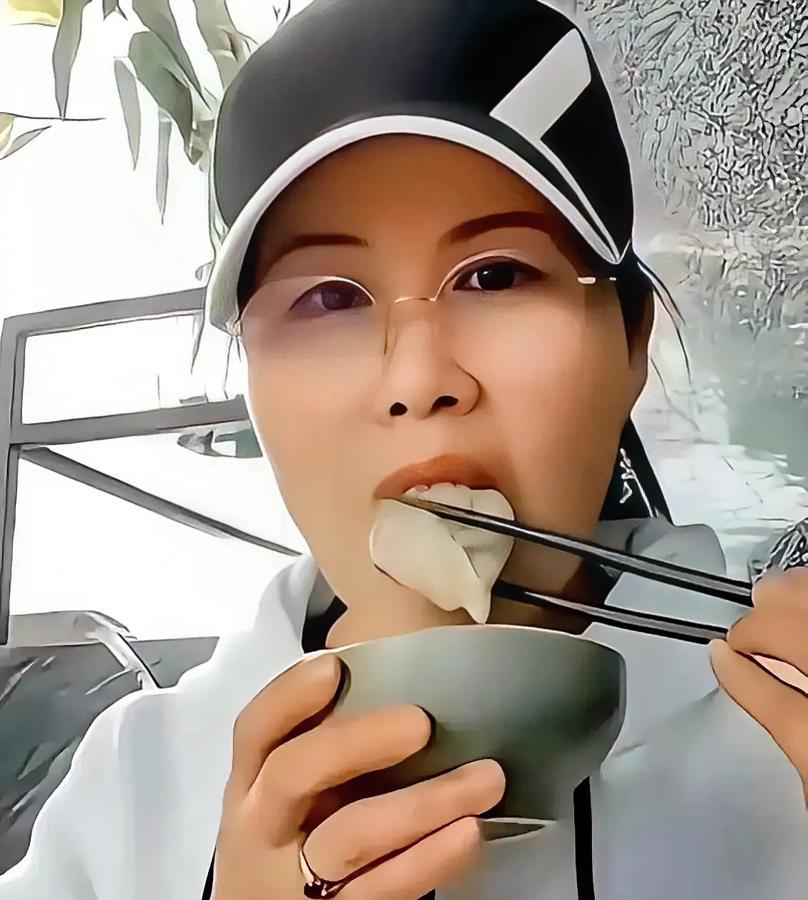 小杨阿姨曝光的汪家早餐单，顶流都要羡慕！

小杨阿姨最新视频曝光了汪家兄妹早餐！
