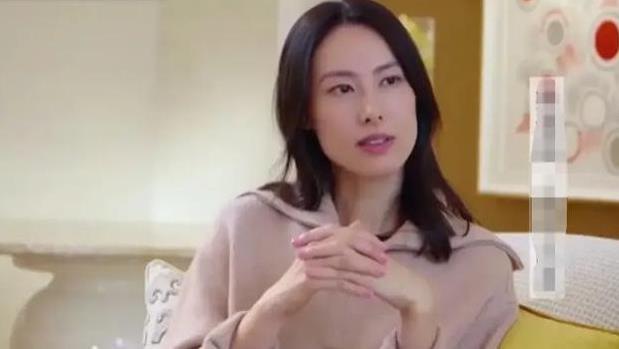 根本没有复合！梁洛施仍单身，被双胞胎儿子催着赶紧谈恋爱！