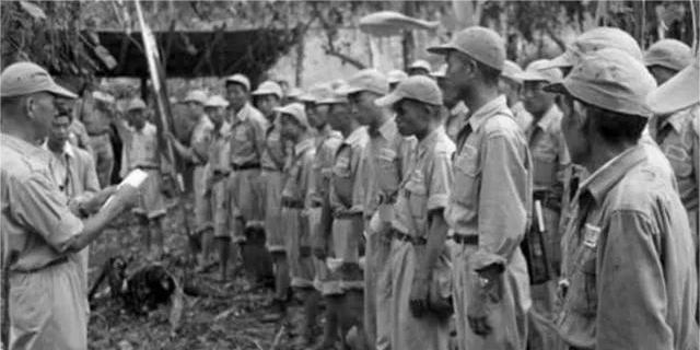 1964年，段希文下令国民党残军将武器移交给泰军，交枪后的当晚，一队武装突袭美斯