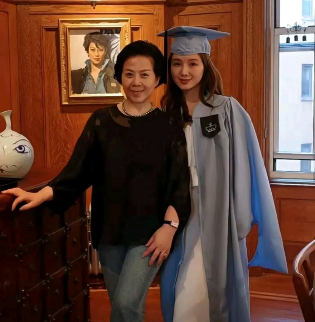 为什么上海滑稽剧团退休的演员子女都没有子承父业，而是大都从事新闻媒体行业，这是因