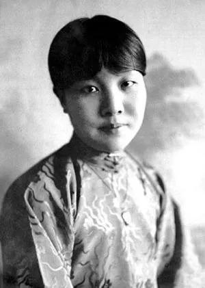 吴山怒写“教子无方”：对家族破碎的极端宣泄