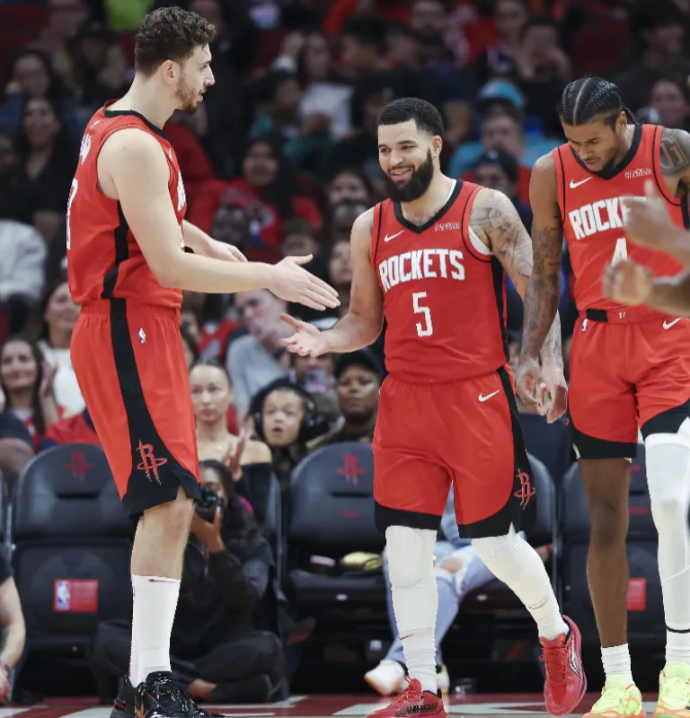 11号一大早，NBA联盟火箭爆出2条讯息！