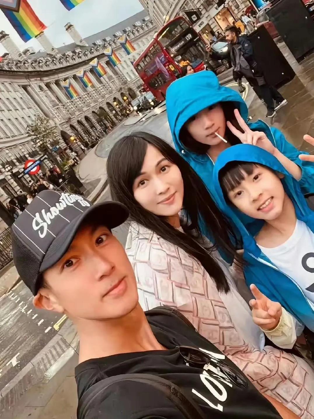 观看《我们的爸爸》的先导片，被吴尊和他妻子的相处方式深深打动。他们即使发生争吵，