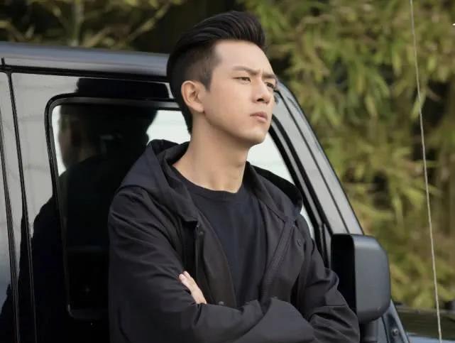 28岁的李现，遇到了“韩商言”。
34岁的雷佳音，遇到了“前夫哥”。
28岁的龚