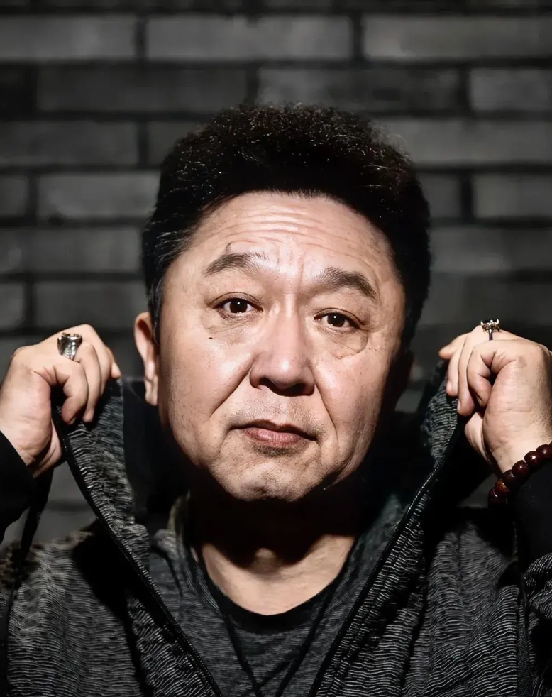 相声演员于谦的人品怎么样?

曹云金说过一个事情:他参加北京台一个节目，后来北京