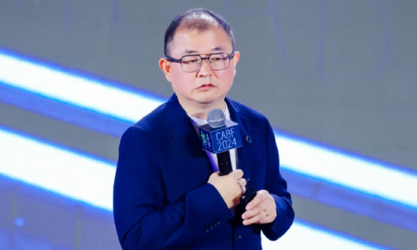 很奇葩，专家质疑插电车油箱比燃油车还大。

在第十六届中国汽车蓝皮书论坛上，中国
