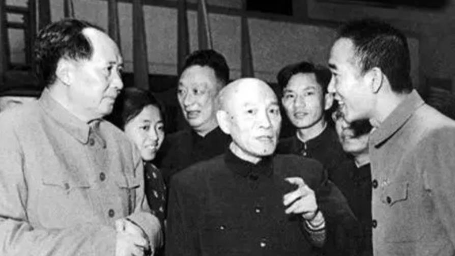 1960年，毛主席视察湖北时，吩咐梅白：这个人见我，你们不要挡驾