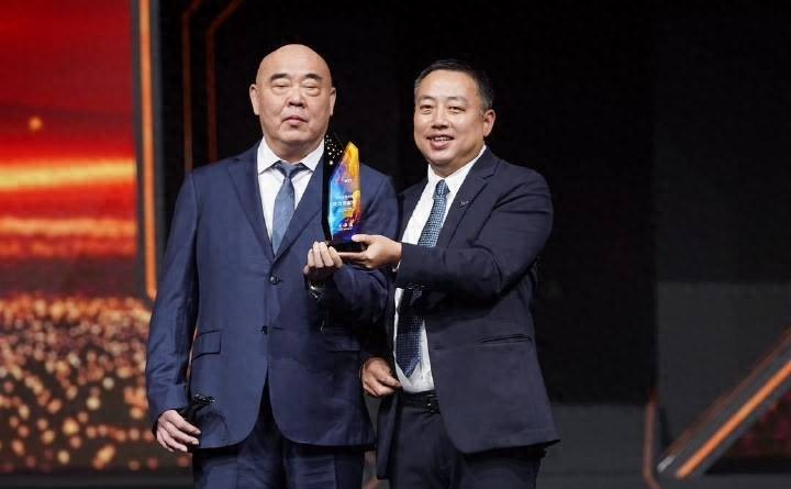 王中琪可是个响当当的人物，在河南体育界那是举足轻重。