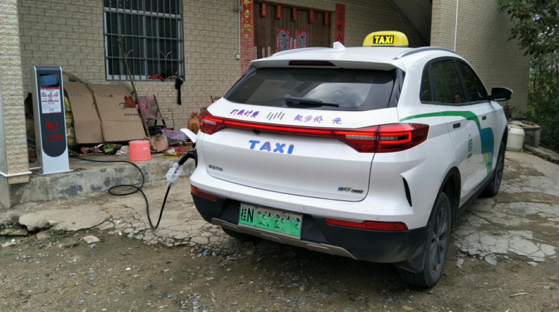 一到冬天就头疼，首批绿牌车主哭诉：开不了卖不掉，像供了个祖宗