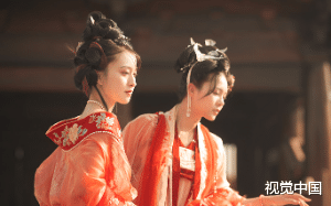 我用江山美人图捂死了皇上，因他薄情冷待长姐幽禁幺妹，我不想成为下一个她们，于是决定先下手为强。