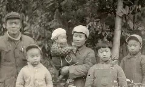 地下党员涂作潮：打牌遇试探，智保身份不外泄