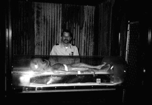 1947年外星飞船坠毁事件
