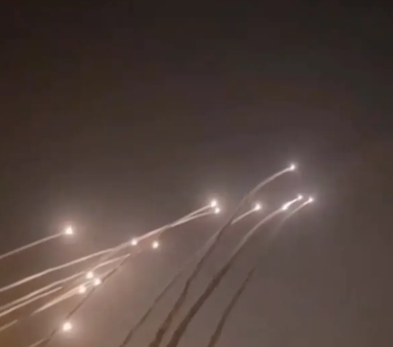 阿朗终于出手整治小以了，百分之九十的导弹命中率，这准头不低啊！刚开始很好奇，什么