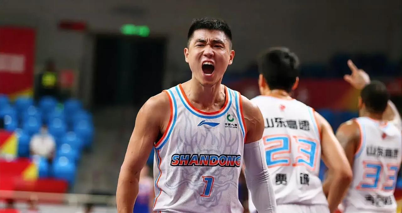 刮目相看！山东107:98深圳，3人表现牛逼
1.陶汉林
变了个人，不再是之前冲