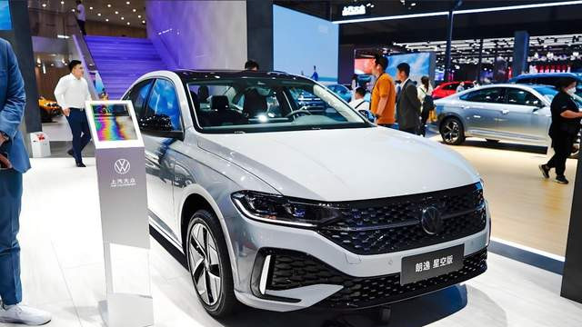 合资车真的把桌子掀翻了，大众朗逸6万多落地，只为刺激销量？