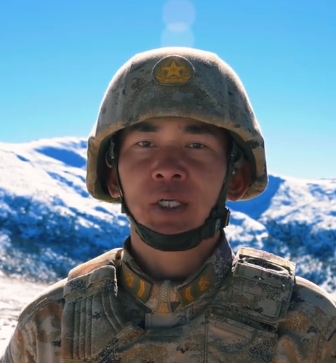 万家灯火辉映，军人当为执剑守护之卫士，今夜如此，夜夜皆然！