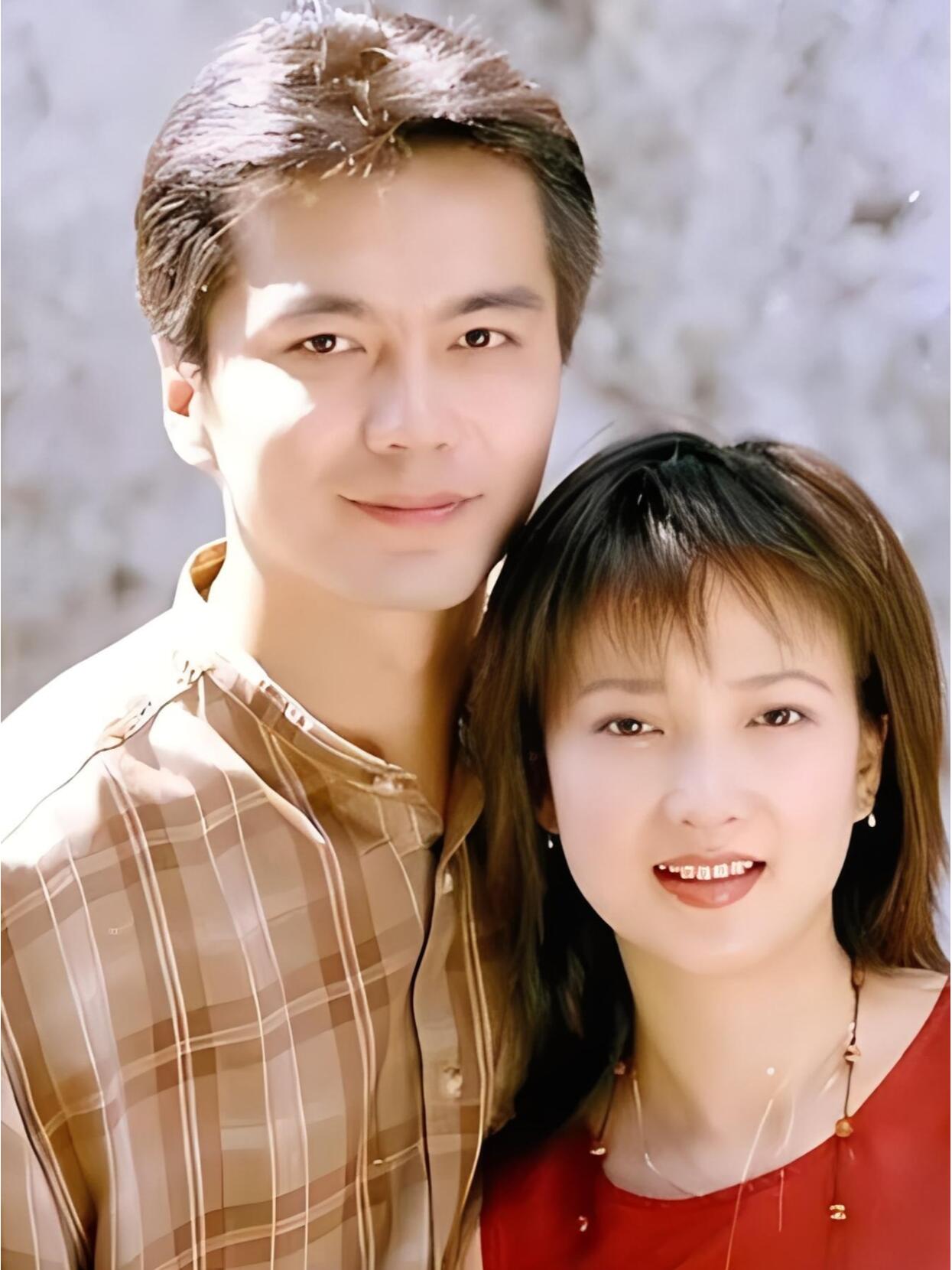 许亚军爱情路上的“快餐”与“慢炖”