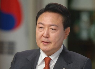 尹锡悦遭弹劾，韩德洙代行职权，宪法法院 180 天内定乾坤