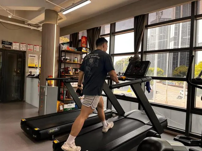 从“活力满满”到“摆烂达人
