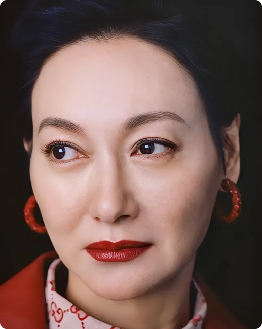 惠英红一生未嫁，只因为她在等待一个可能永远也等不来的人。

一个美国混血水兵，让