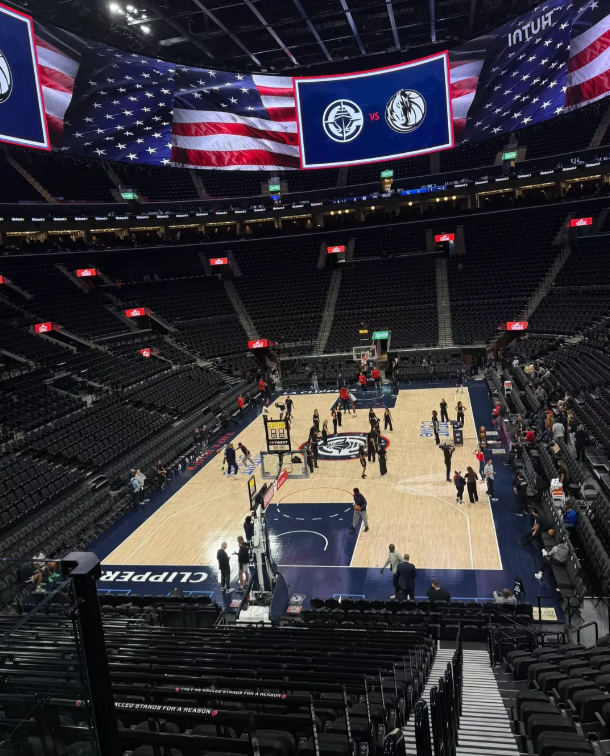 新球馆首胜！哈登17分快船26分逆转马刺，文班亚马24+13+9帽

1. 快船