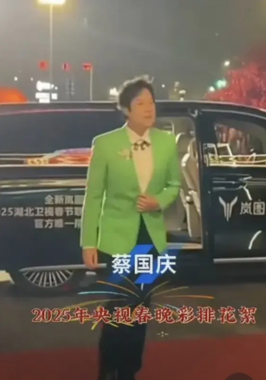 别让春晚成“双刃剑”

有人爆料，相声演员岳云鹏因顶不住春晚彩排压力无奈入住医院