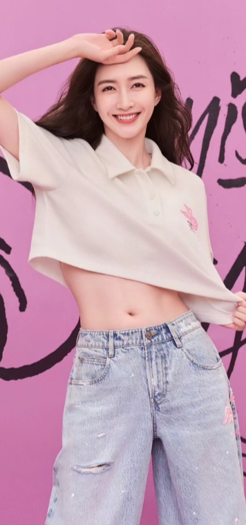 江疏影的身材婀娜多姿