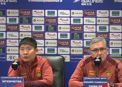 中日大战赛前发布会，伊万不卑不亢，尽显沉稳，释放三大信号！

1.张玉宁确定伤缺