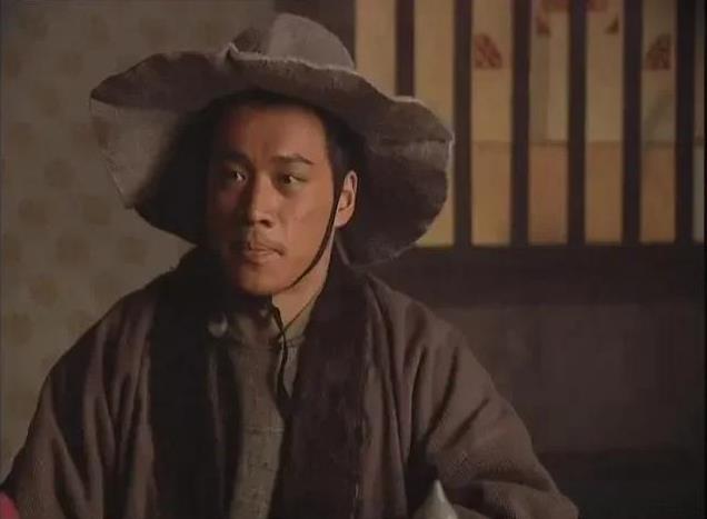 武松之神，绝不仅仅是武力值
武松回到家之后，看到自己大哥的牌位，并没有马上发作，