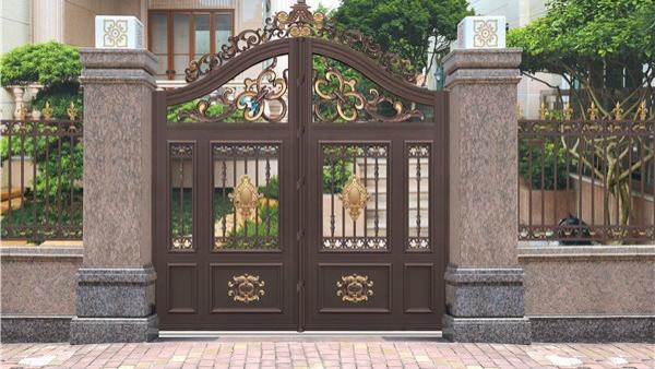 农村自建房别墅围墙和庭院大门越高就越好吗？