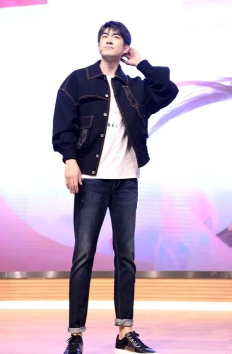 林更新：怼粉不停，事业转向