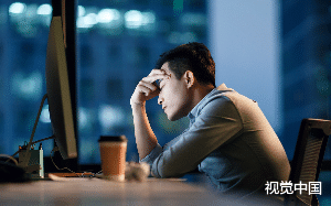 妻子要把儿子送给初恋，得知真相后我要求离婚，她却求我不要扔下她