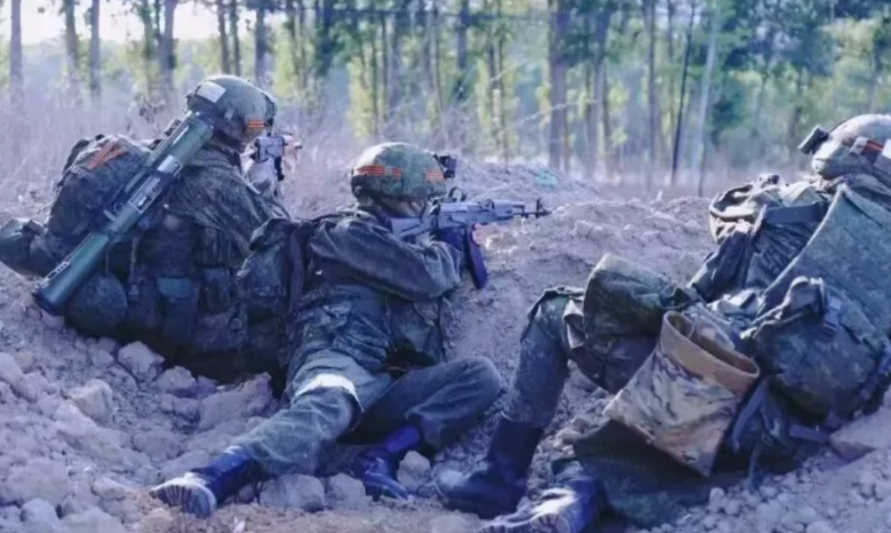 突发！俄军乌东与克里米亚战线面临新考验！乌军凭借尖端监控技术，让俄军行动无所遁形