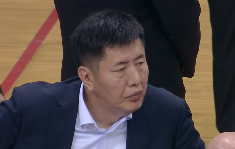 竟然有些球迷在期待山东男篮今晚在主场输给福建队，这或许只是他们一时的情绪宣泄。但