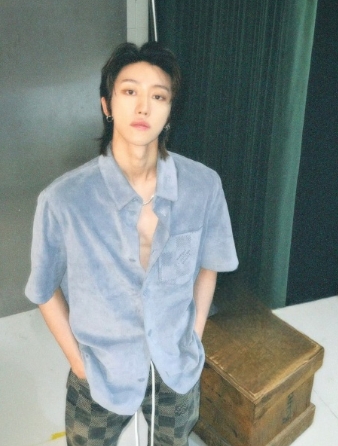 徐明浩大大方方