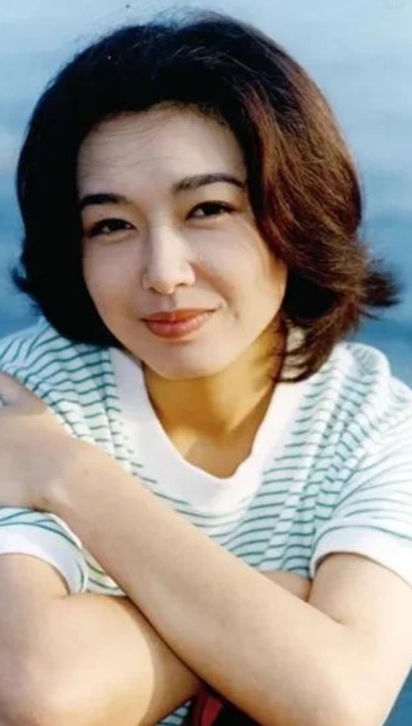 江珊时尚蜕变：活力新风尚引领者