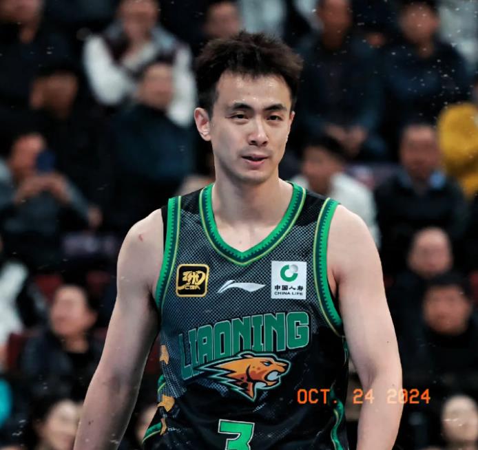 CBA打到第6轮，看了看排名3个没想到
1、怎么前十又看不见广东了？上赛季前五的