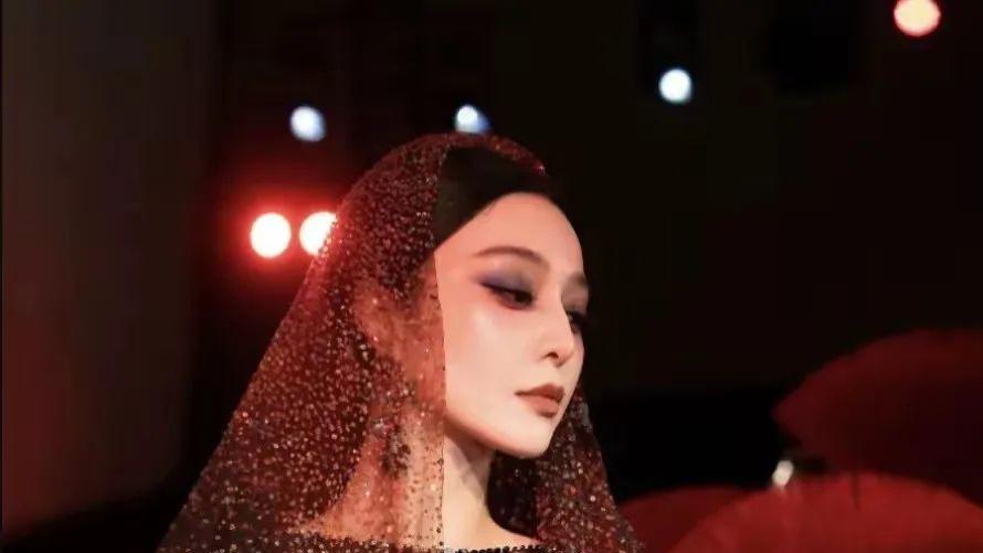 范冰冰神秘男友身份被发，范爷真的谈恋爱了吗