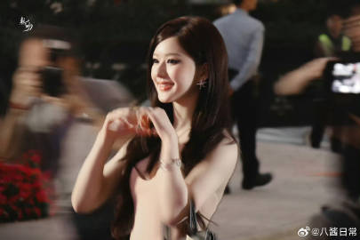 赵露思今日在澳门出席活动 