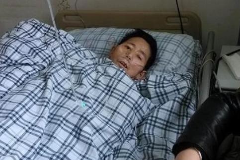 男子捐款救灾 隐瞒家人九年

                         