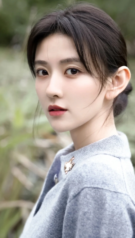 梁洁——温柔而优雅