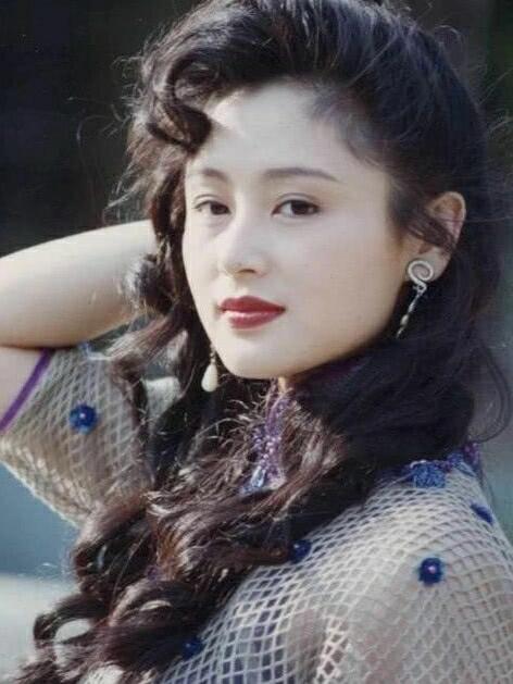 陈红，倾国倾城的爱情赢家