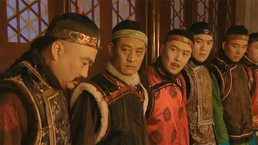 雍正以前，清朝皇族内部虽然也是为了皇位纷争不断，但是还没有到撕破脸的地步。但是雍